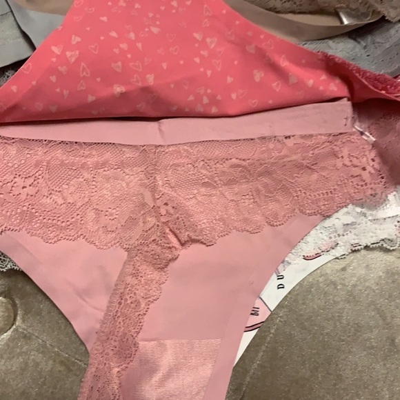 Rae Dunn set of 5 lace back silky thong panties, new, large - Picture 5 of 9